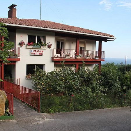 Pension Tximistarri San Sebastian Buitenkant foto