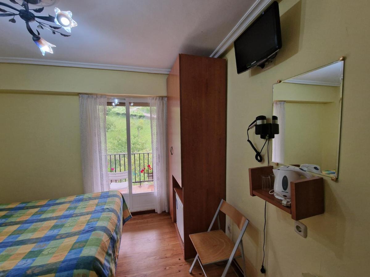 Pension Tximistarri San Sebastian Buitenkant foto